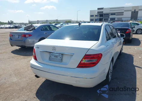 2013 Mercedes-Benz C 250 Luxury from USA, damaged, VIN WDDGF4HB0DA773342